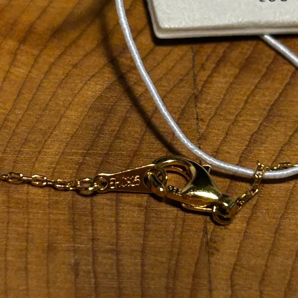 NWT Rachel Zoe gorgeous bracelet mother of pearl clover bracelet